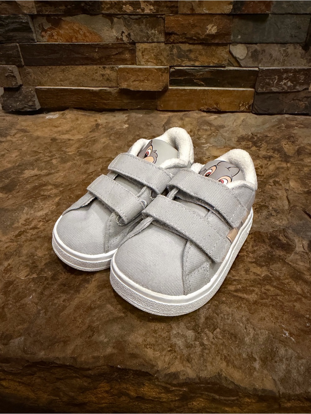 New without box Adidas Kids White Disney Thumper Sneakers with Honeycomb Sole